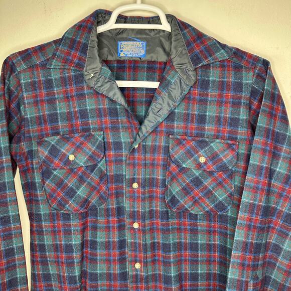 Vintage‎ Pendleton Woolen Mills Men's Medium Flannel Button Up Plaid USA Made - Picture 4 of 4